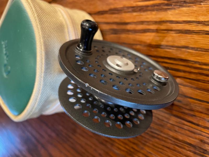 11523 VINTAGE BEAUTIFUL ORVIS BATTENKILL 10/11 DISC FLY REEL 3-5/8  EXCELLANT